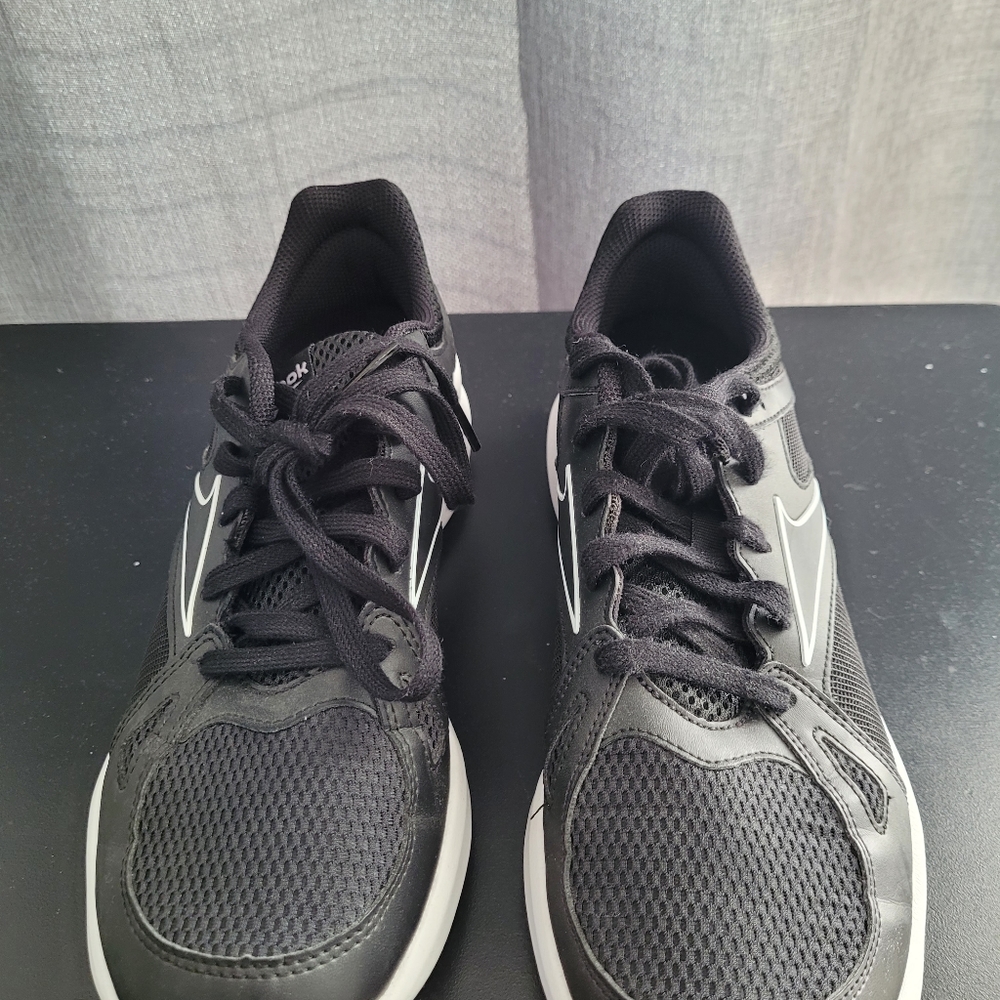 Reebok size 9